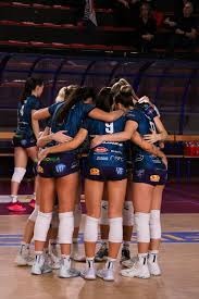 NBA：湖人连胜勇士终结